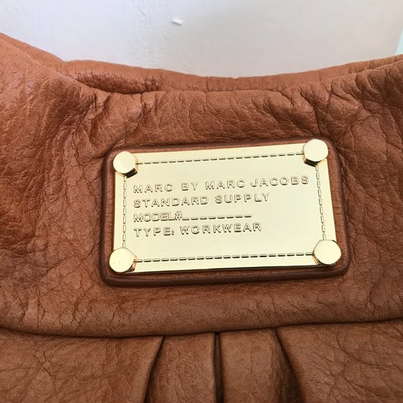 Marc by Marc Jacobs | Classic Q Hillier Hobo - Picture 3 of 16